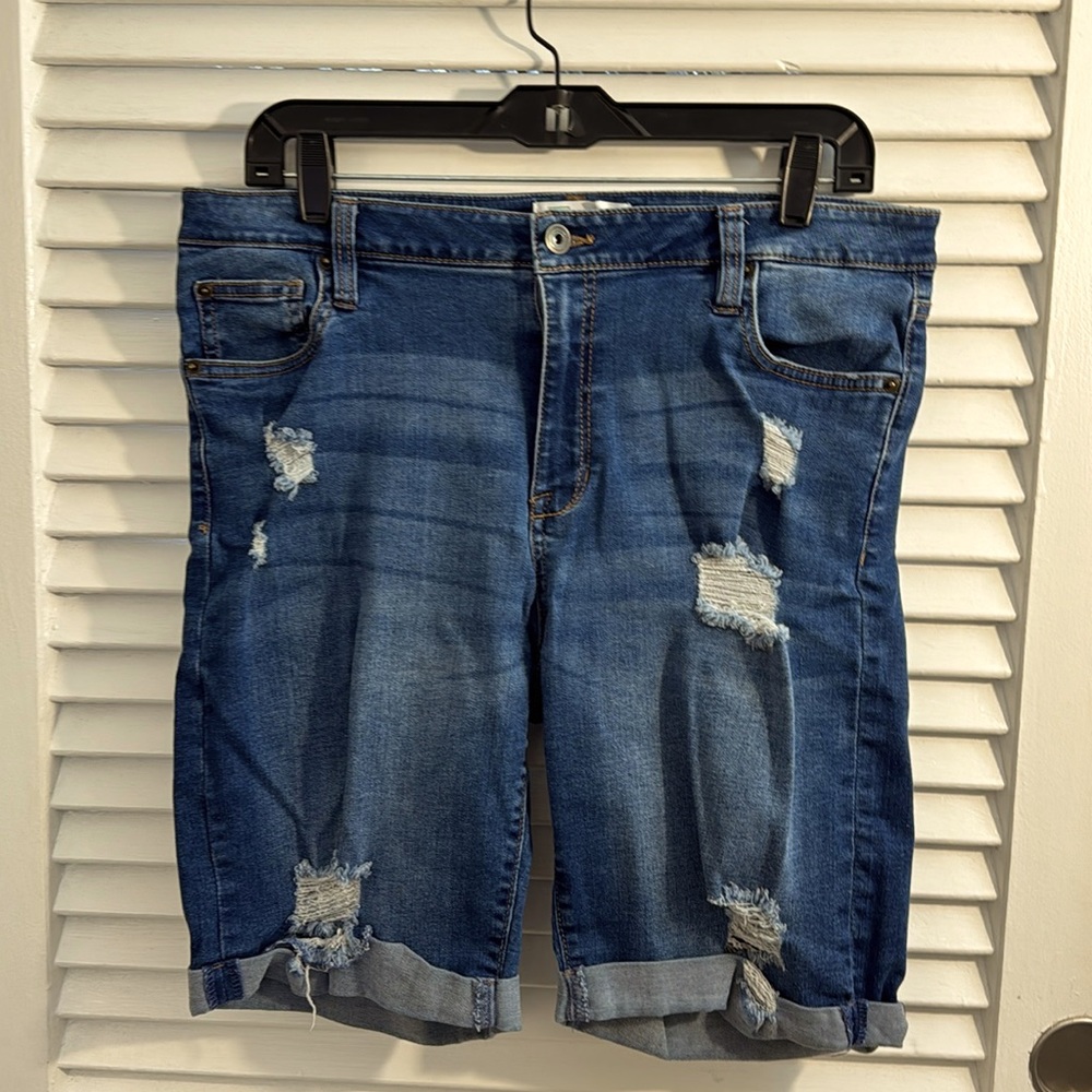 Celebrity Pink Denim Bermuda Shorts Size 13